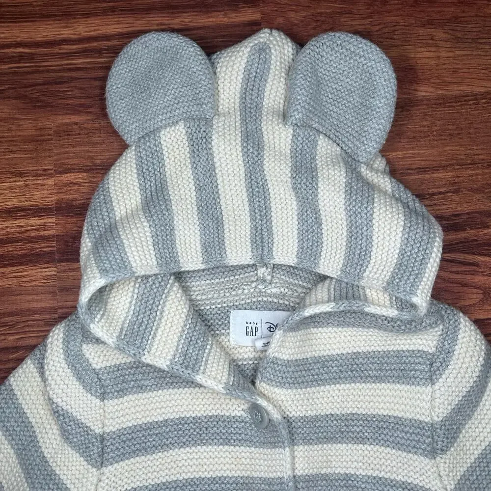 Baby Gap Disney Knit Sweater Button Down Mickey Pockets Size 6-12 Months